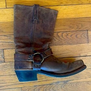 Frye Harness Womens leather boots